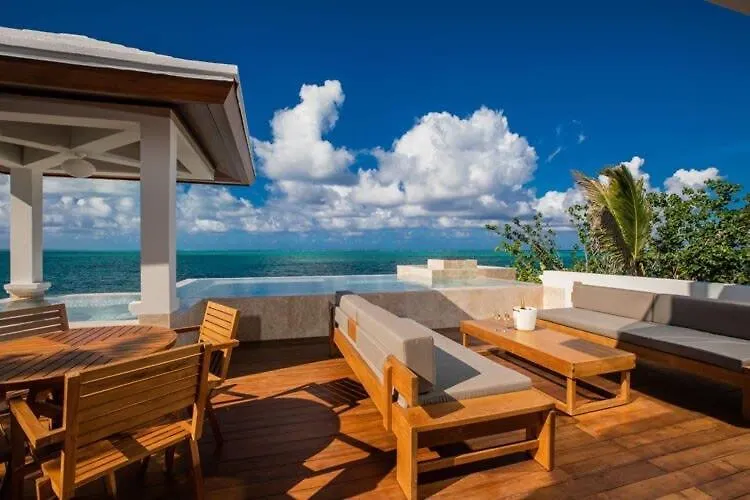 Luxurious Beachfront 2 Bedroom Villa On Smith'S Reef Turtle Cove