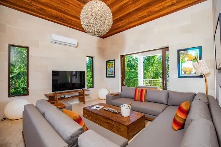 Luxurious Beachfront 2 Bedroom Villa On Smith'S Reef Turtle Cove